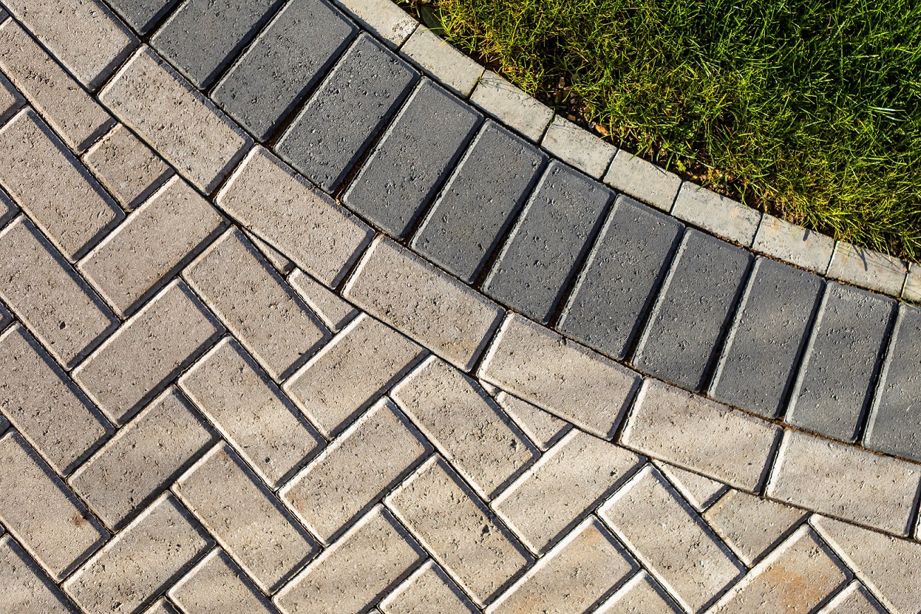 Omega Natural and Charcoal | Block Pavers | Block paving | Pavers | Paving Blocks | Concrete Blocks | Brick paving