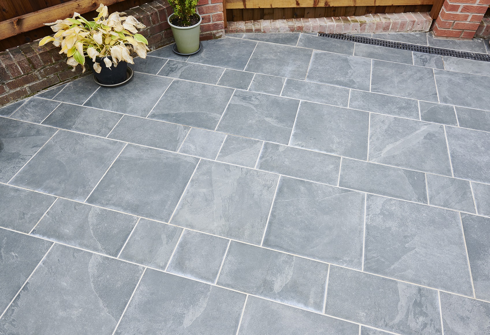 Eden Slate Midnight Shadow and Clouded Sky | Commercial paving | porcelain flags | porcelain outdoor slabs | porcelain paving | porcelain paving flags | Porcelain Paving Slabs