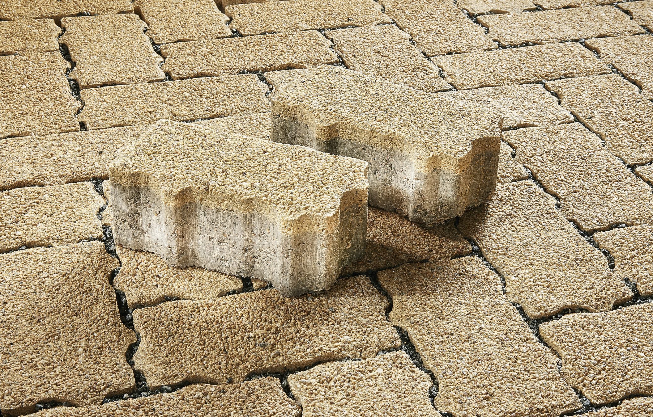 permeable block paving | permeable paving | granite pavers | granite block paving | is block paving permeable | what is permeable paving | brett permeable block paving | suds | drainage pavers | sustainable paving | eco friendly paverse