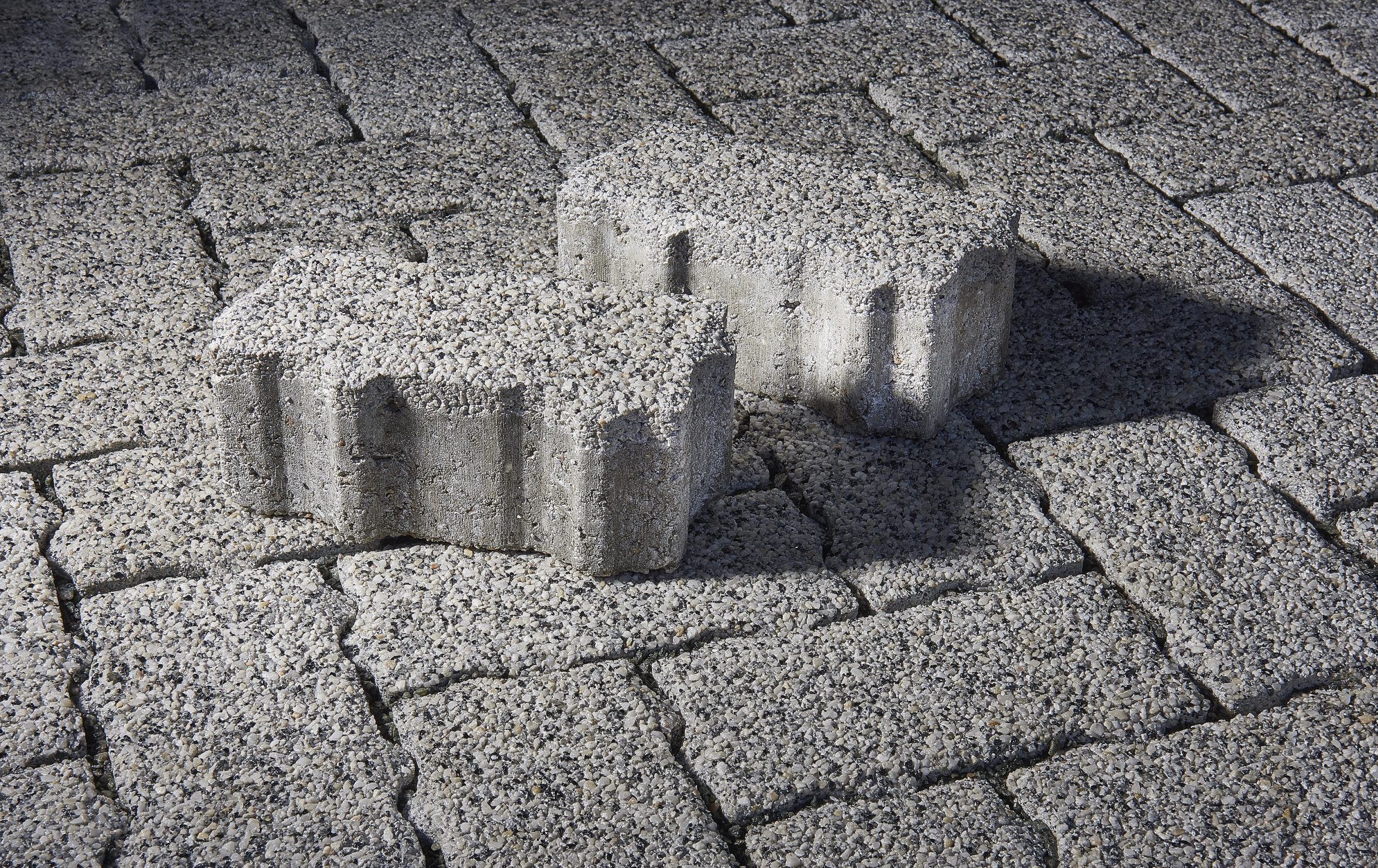 permeable block paving | permeable paving | granite pavers | granite block paving | is block paving permeable | what is permeable paving | brett permeable block paving | suds | drainage pavers | sustainable paving | eco friendly pavers