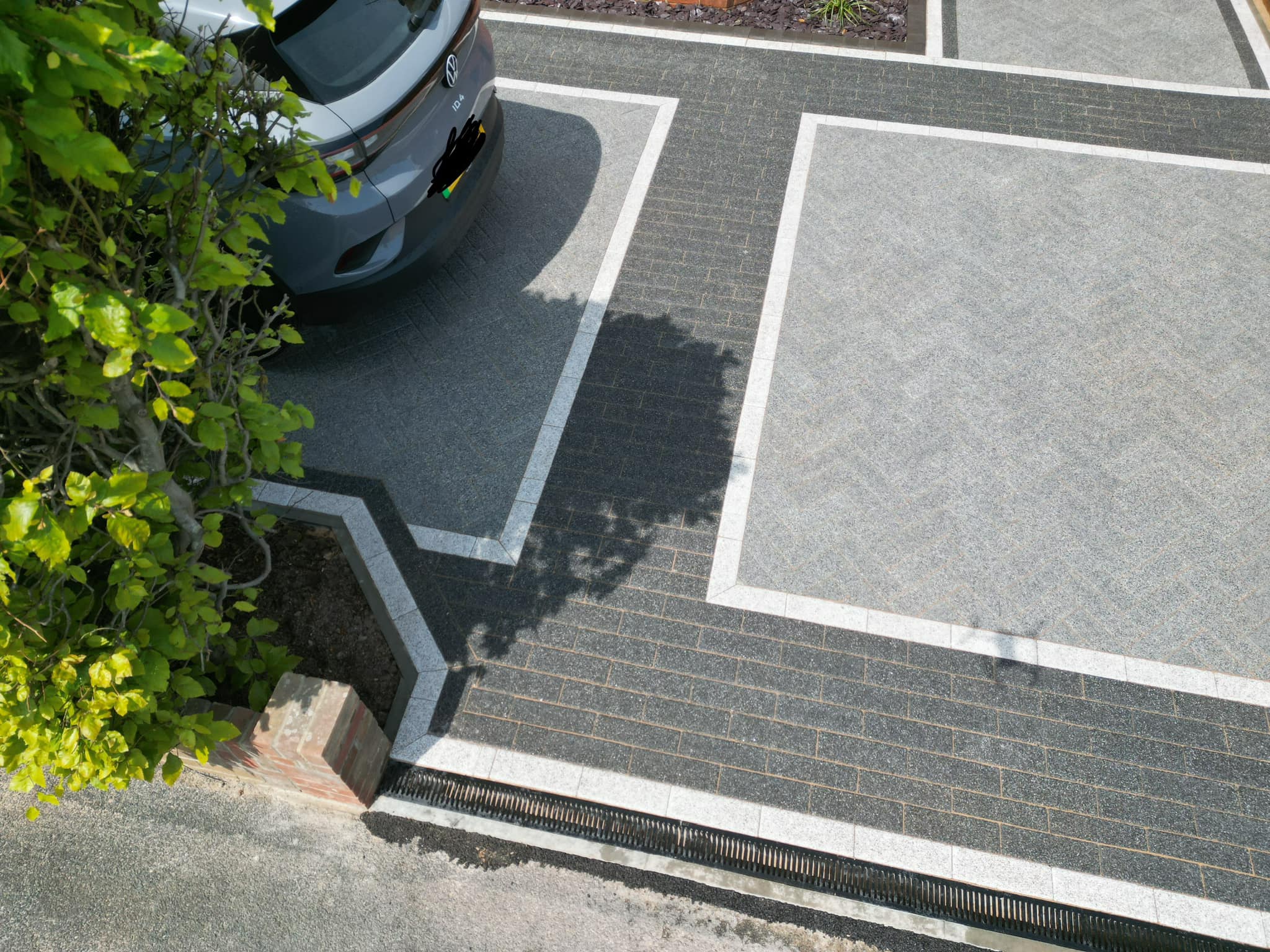 paving for driveways | 300x100 block paving | granite pavers | granite block paving | invicta | invicta block paving | grey block paving | driveway ideas | driveway design