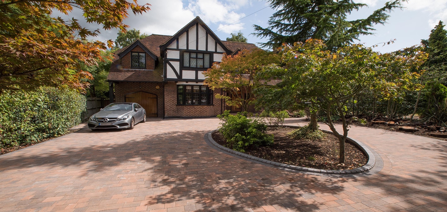 Beta Burnt Oak, Charcoal