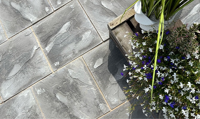 Broadway Economy Riven Charcoal