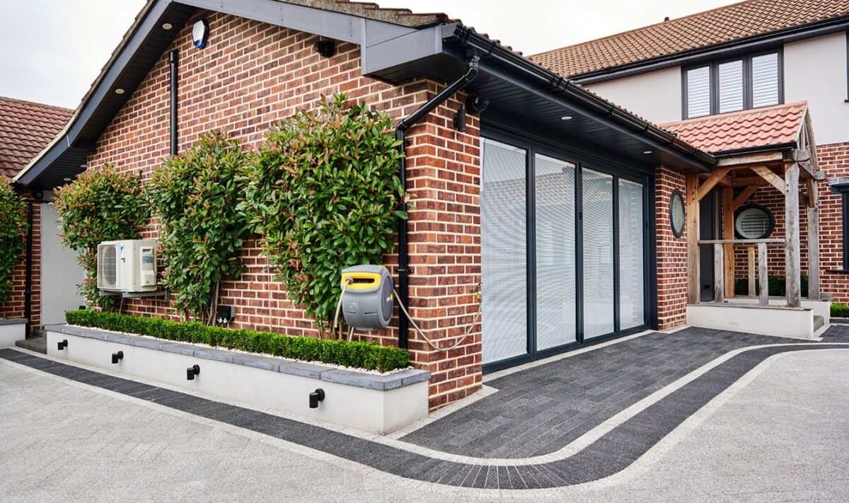 Elegant and modern driveway designs with Invicta Block Paving - Brett ...