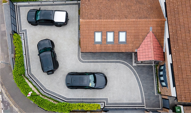 Invicta Moonstone, Onyx and Pearl